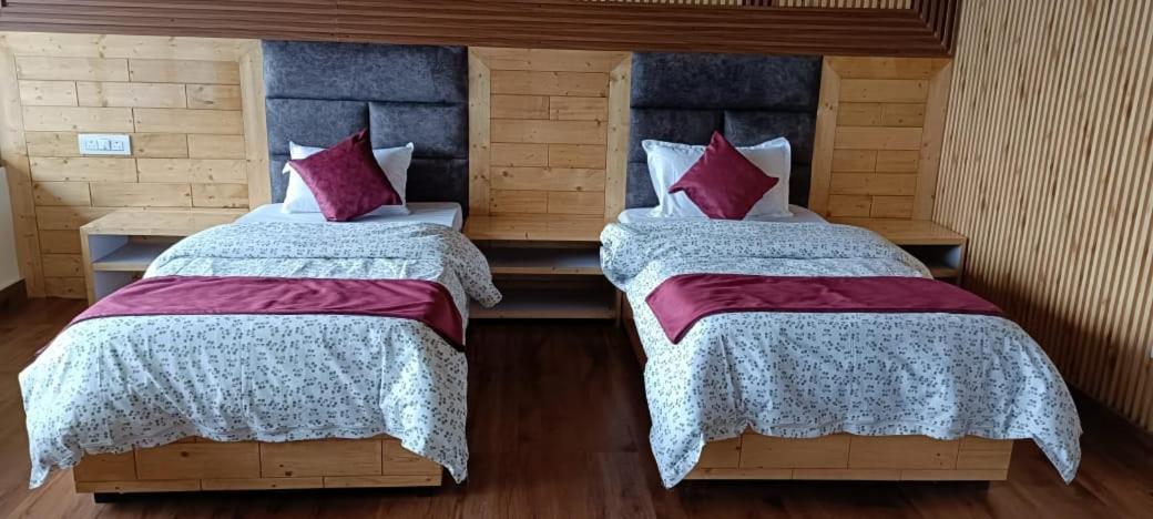 Starry Sky Hotel Joshīmath 外观 照片
