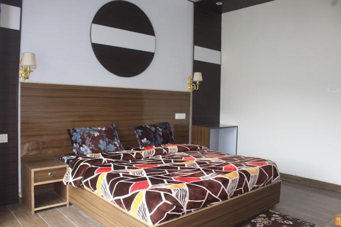Starry Sky Hotel Joshīmath 外观 照片